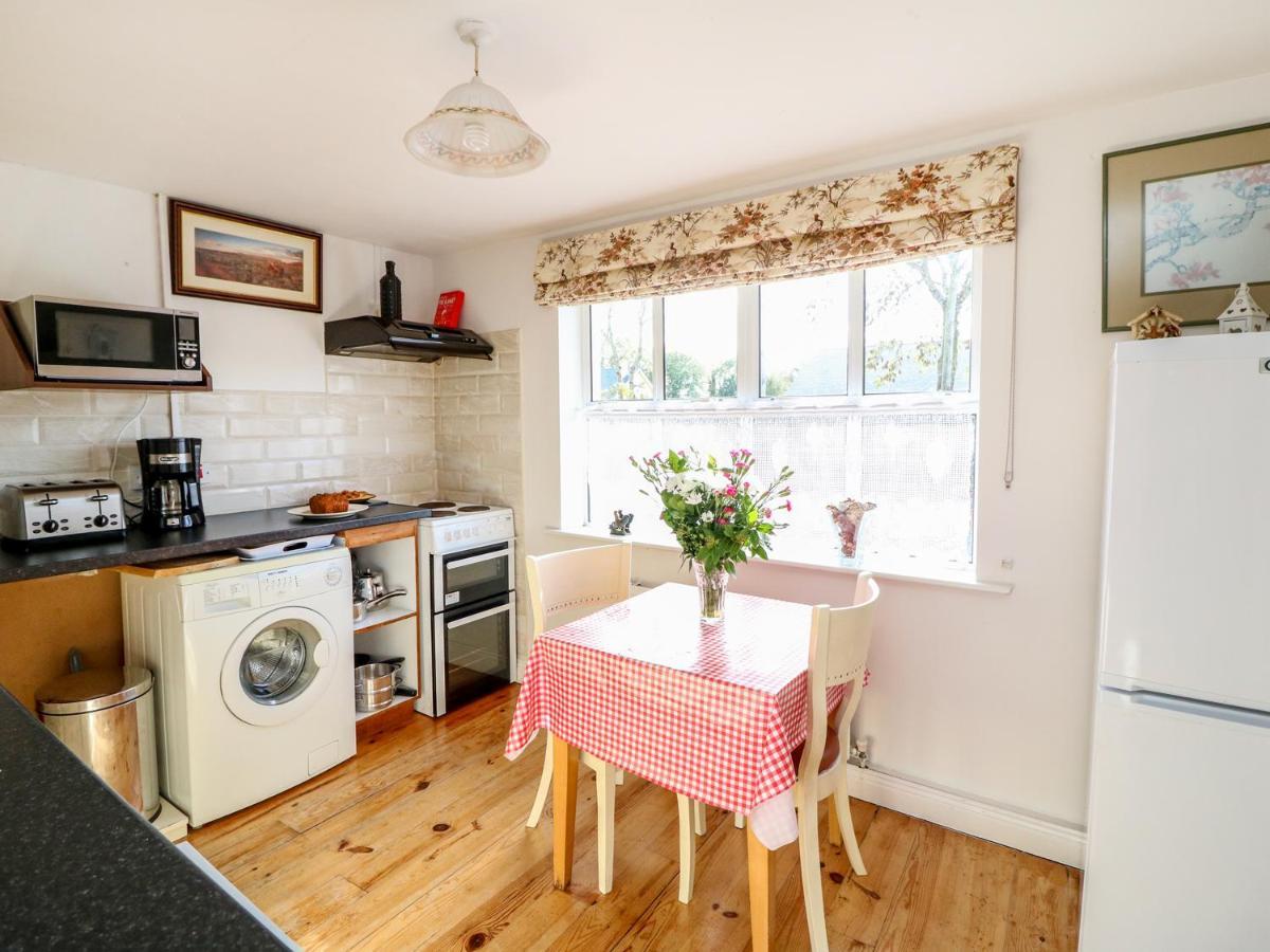 Julie'S Cottage Castleisland Bagian luar foto