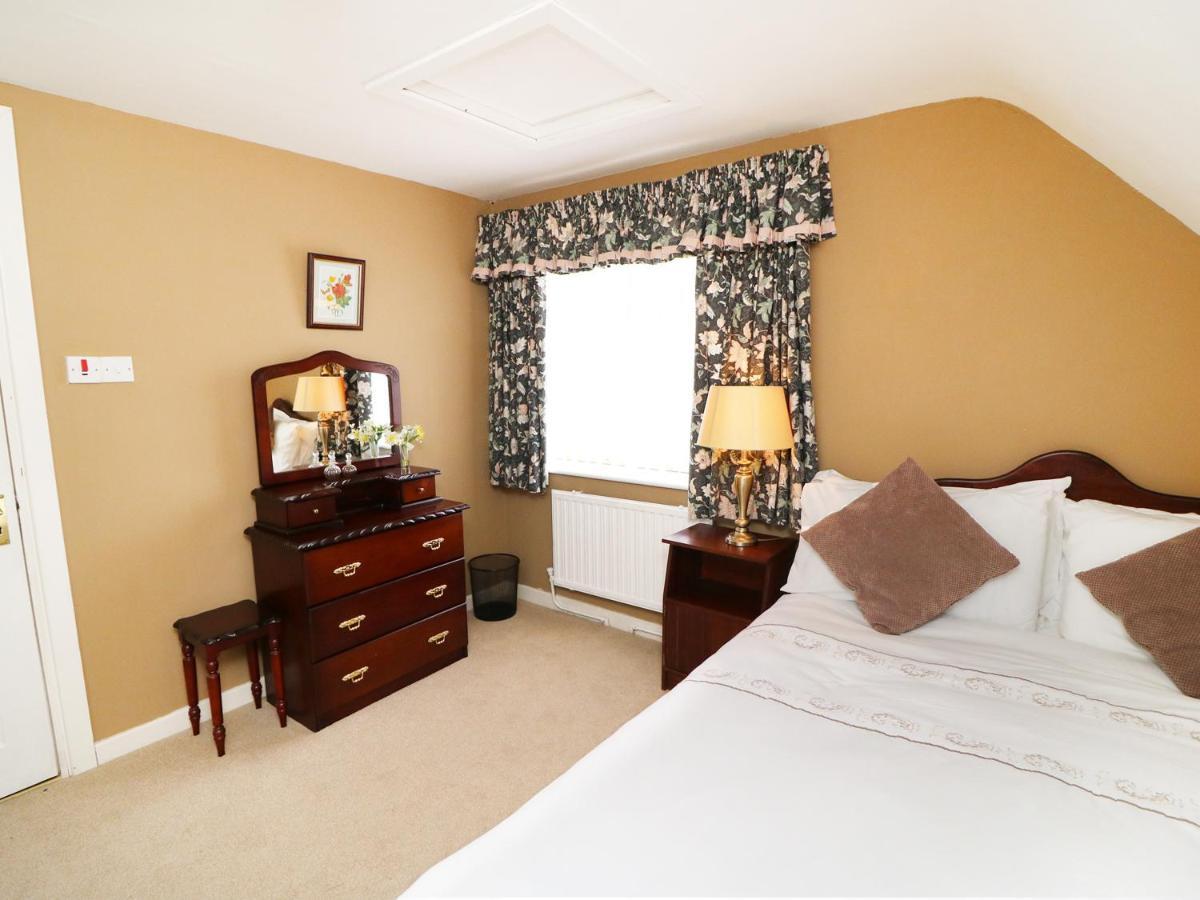 Julie'S Cottage Castleisland Bagian luar foto